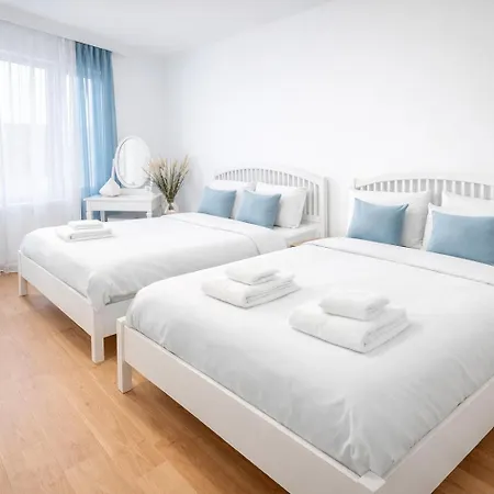 Luxury Wenceslas With Free Parking
